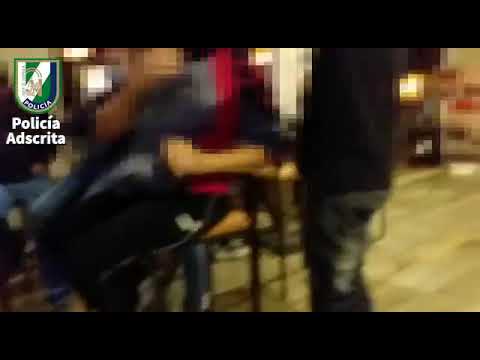 Desalojo de un bar en La Rambla con 90 personas en su interior