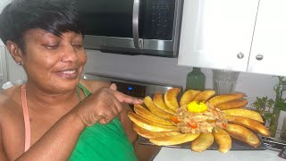 Watch how I made this Jamaican fried breadfruit with saltfish and I’m doing okay after doing this