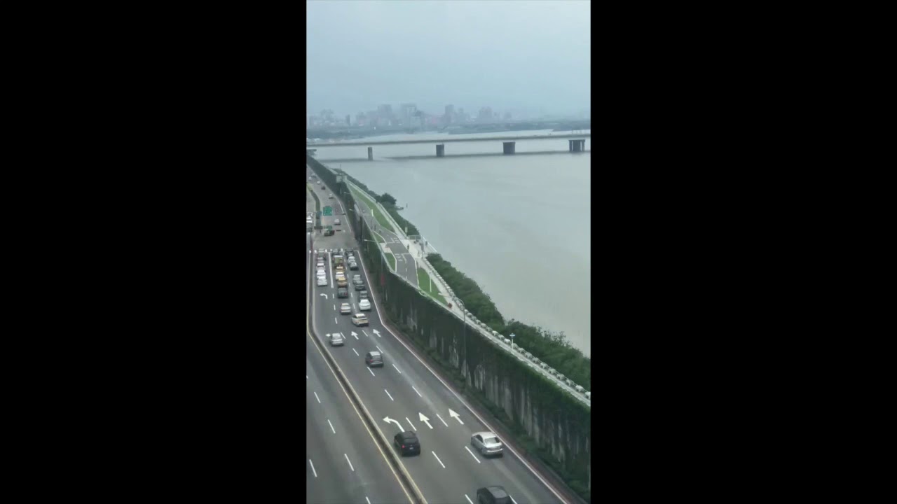 新北高中106 2 高三地理畢業作業 觀察淡水河的潮汐 漲潮 縮時攝影 309 22 31 38 Youtube
