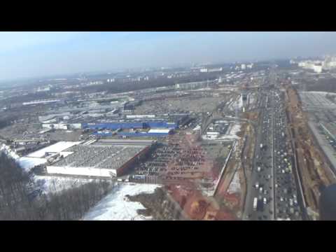 वीडियो: मास्को के ऊपर उड़ानें