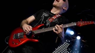Joe Satriani Love Thing Backing Track.wmv chords