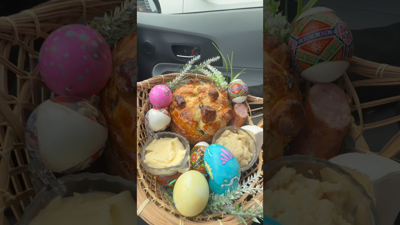 ⁣Happy Easter! Христос Воскрес!