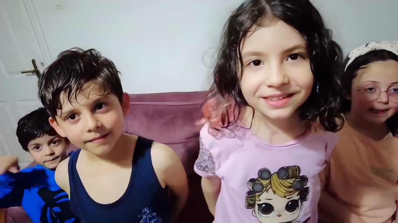 Esmanur Cafer Afife ve Nisa Dans Yarışması Yaptılar