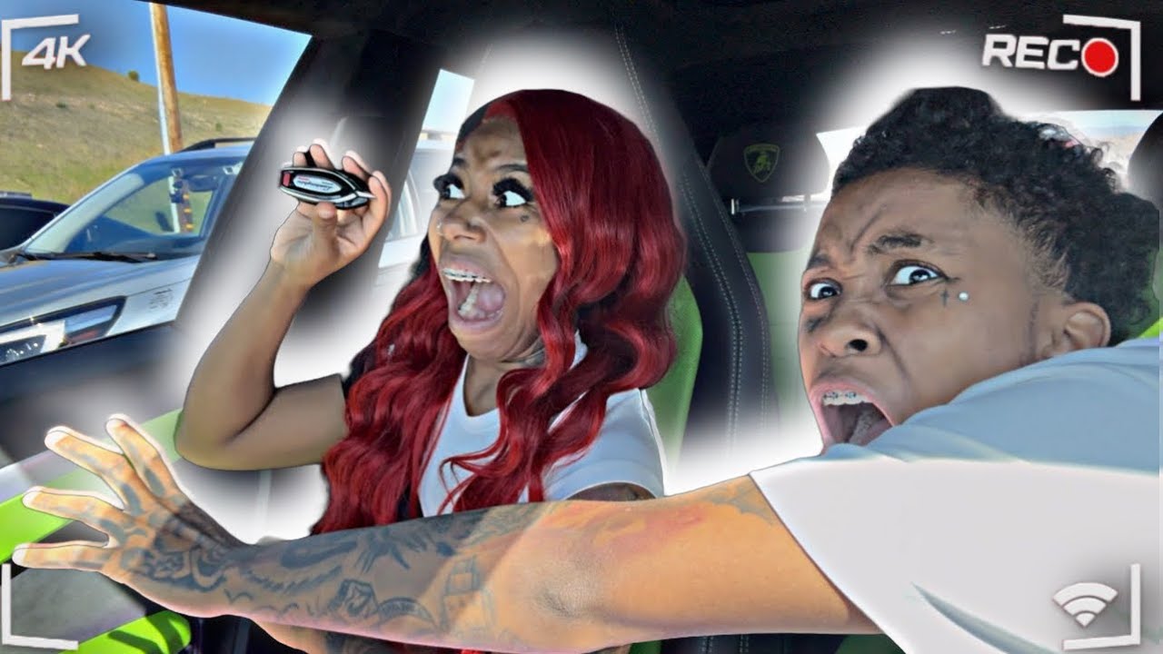 Выбрасываю ключи от машины своей девушки из окна!! Боже мой *уморительно* 😱