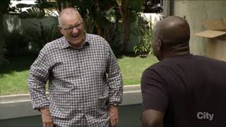 Modern family - Jay fears being a racist