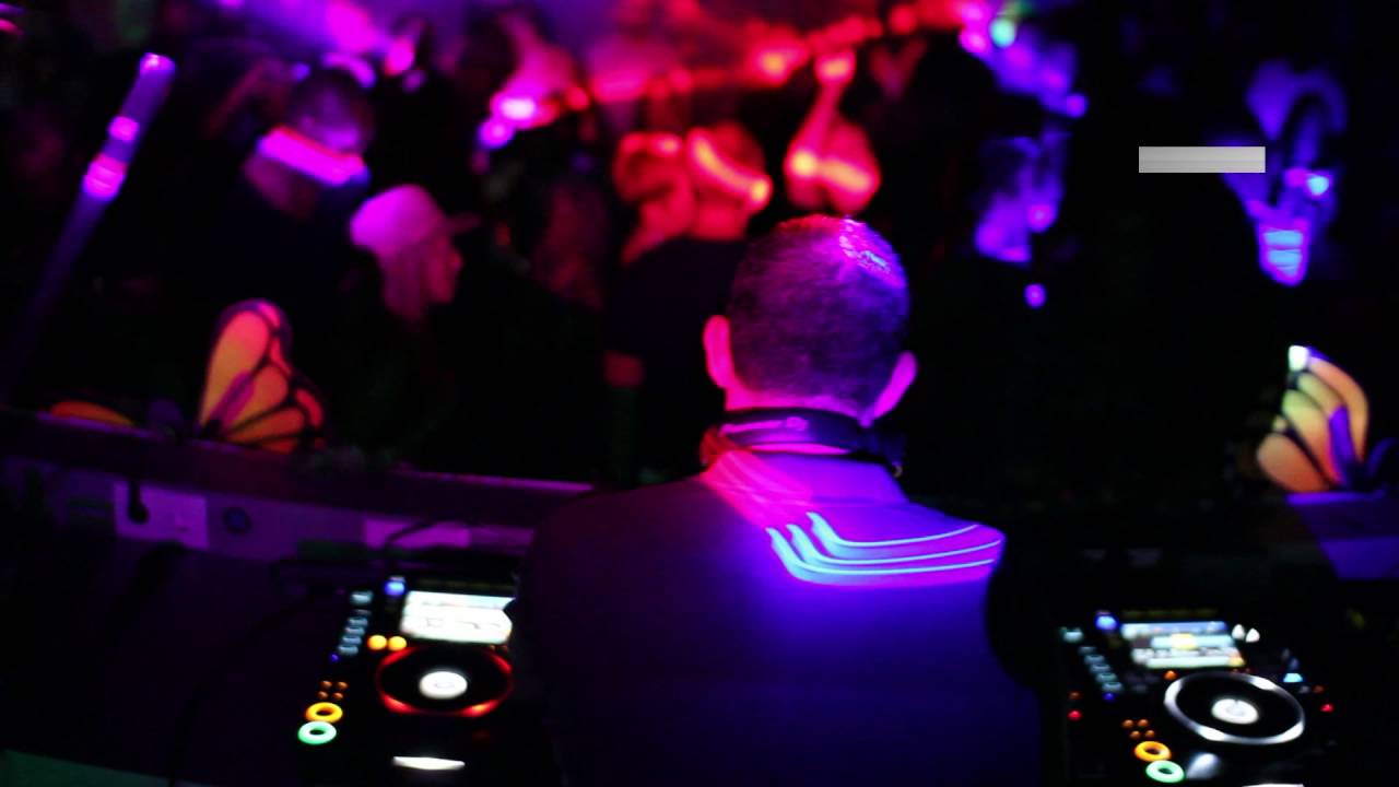 VB2016 - CJ Mackintosh