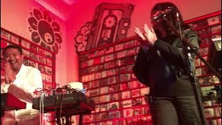 HMGNC - Lost in You (Live at Demajors Store, Jakarta 25/11/2022)