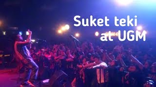 Antusiasnya kempoters UGM (suket teki)