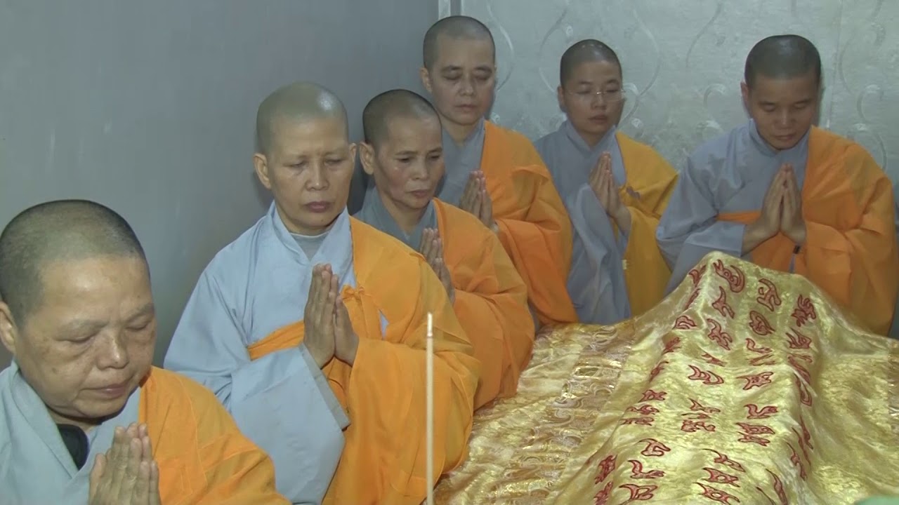 TANG LỄ CỐ NI TRƯỞNG THÍCH NỮ DIỆU TẤN   TRÚ TRÌ CHÙA DIỆU ĐỨC   HUẾ TẬP 1