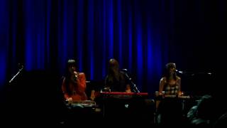 Au Revoir Simone - "Sad Song" Live @ Clubbing Casa Da Música