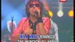 RADJA - Tak Mampu Tersenyum  - Durasi: 3:54. 