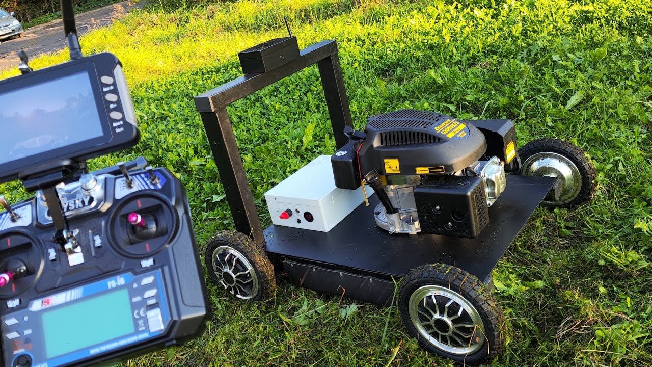 Газонокосилка на радиоуправлении