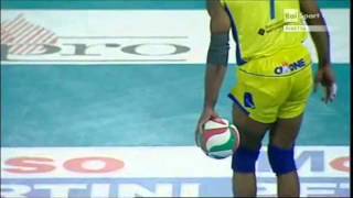 Spettacolare Sequenza Di Battute Di Angel Dennis