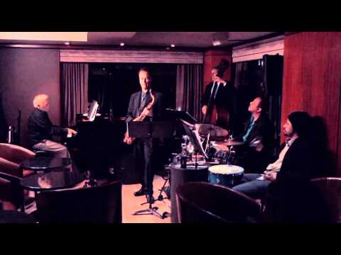 Roger Davidson Quintet performs "Saudade de um Amo...
