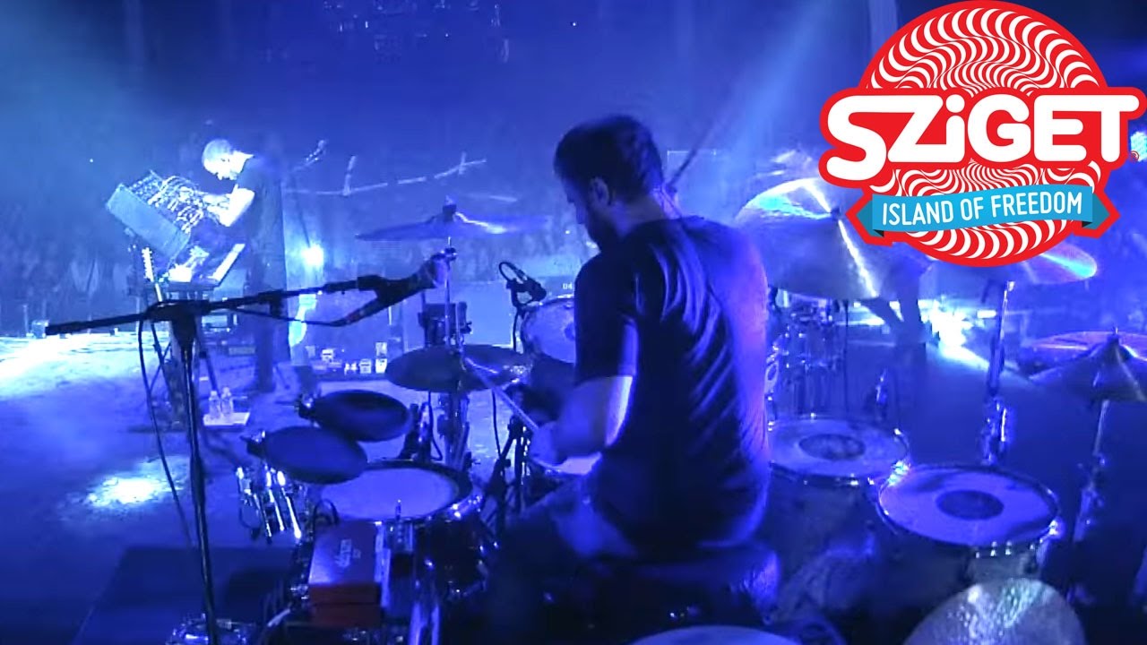 francaise pronounce M83 - Sitting @ Sziget Festival 2016