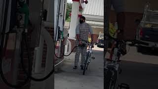 Download Lagu He seriously thought someone was putting gas in there MP3