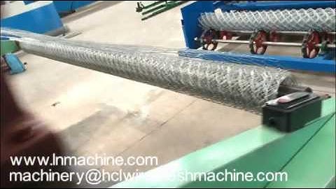 Normal and reverse hexagonal wire netting machine