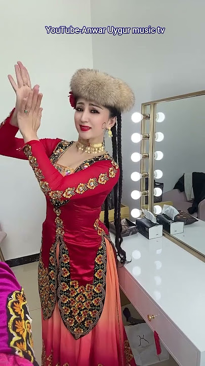 Dancer:amangul sidik #dance #folksong #uyghurmusic #duet #love #folkdancemusic #cover #music