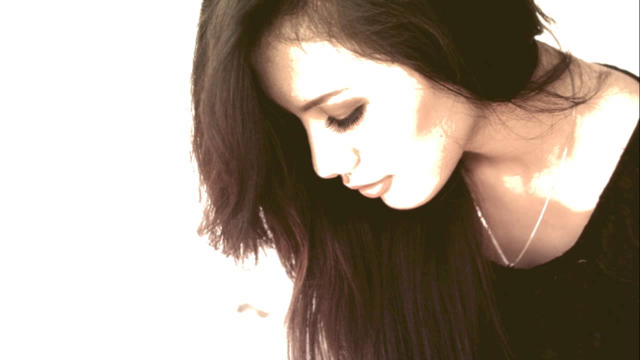 Candyland- Bring the Rain (heRobust Remix)