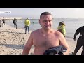 Водохреще на березі Чорного моря: як одесити пірнали в холодну воду