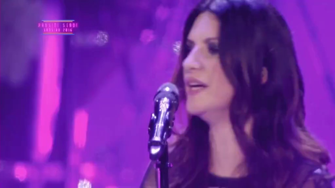 Laura Pausini Come Se Non Fosse Stato Mai Amore(San Siro 2016) YouTube Laura Pausini Come Se Non Fosse Stato Mai Amore(San Siro 2016) YouTube