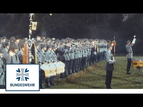 CLASSIX | Woher kommt der Große Zapfenstreich? (1987) | Bundeswehr
