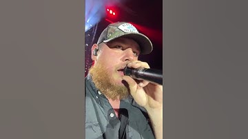 Thumbnail of Luke Combs takes fan's phone #shorts