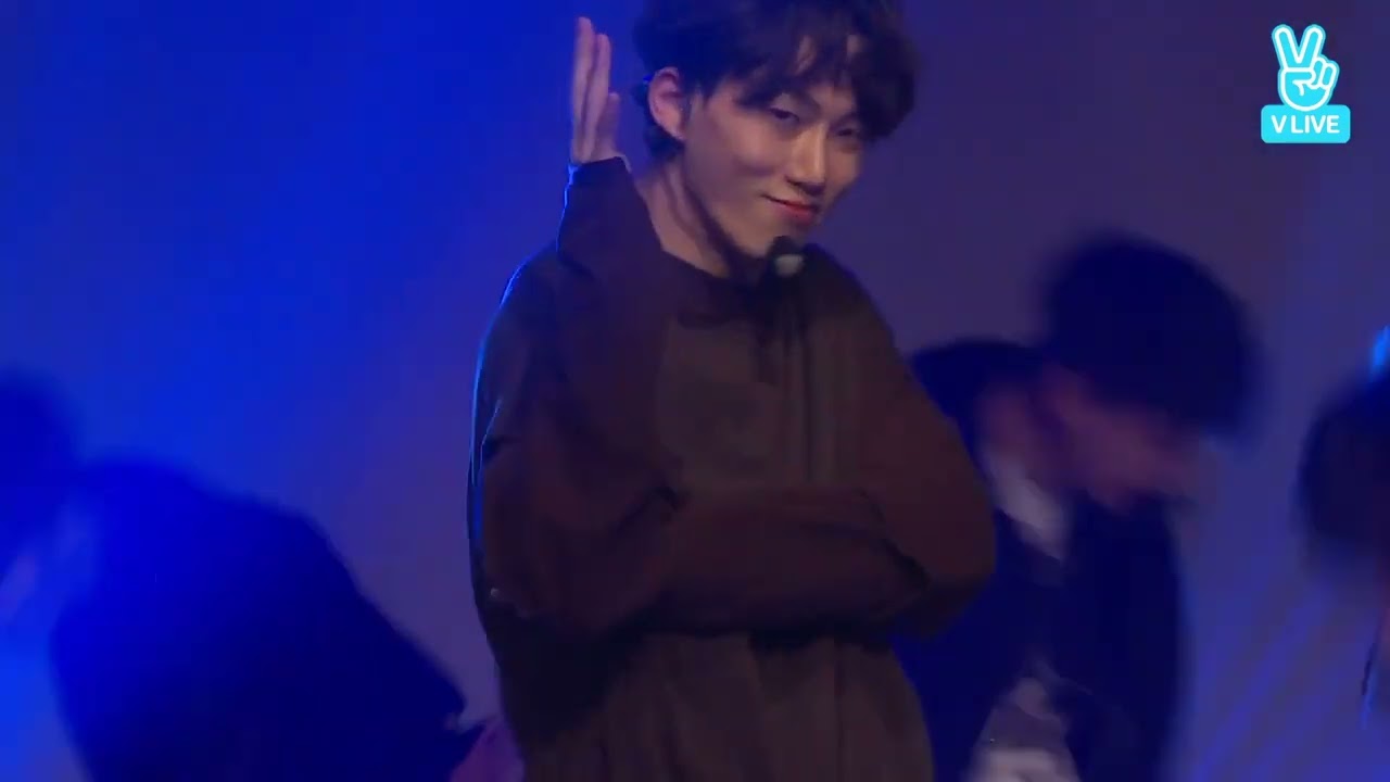 VAV she's mine live 🎶