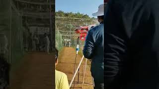 Gravity pro, professional digitally controlled cricket ball machine from ha-ko india screenshot 2