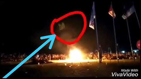 Penampakan hantu saat api unggun