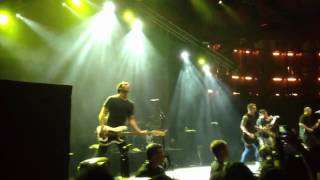 Yellowcard - Way Away (Live in Singapore at the coliseum, hard rock hotel)