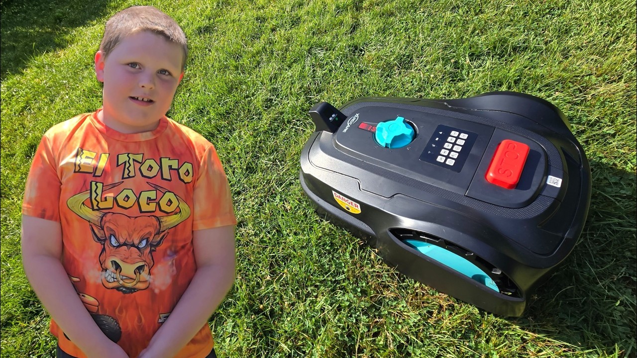 Our new lawnmower -- the Yardcare M800 Plus robot mower | Yard Work videos for kids