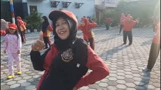 Manfaat Senam Bugar Prolanis bagi Warga Lansia Madegondo Solo Baru?