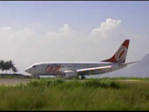 Landings and Take offs - Pouso e Decolagens. Cabeceira da pista do Aeroporto Santos Dumont (SBRJ). Grande movimentaÃ§Ã£o para um sÃ¡bado. 4 decolagens e uma aterrissagem em menos de 8 minutos. Video filmado em 18/04/2009.