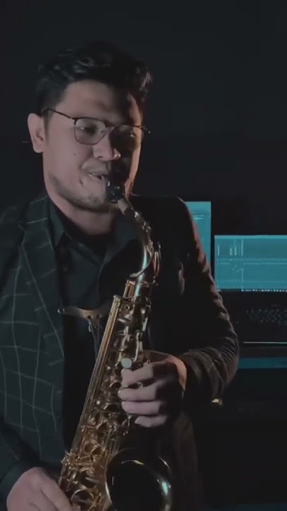 Ketika Cinta Bertasbih - Melly Goeslaw (Saxophone)