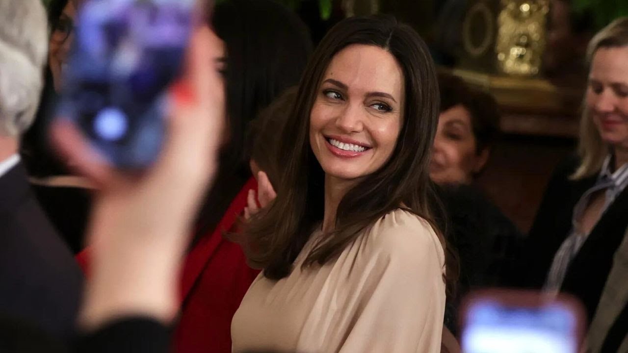 Angelina Jolie's 14 Shocking Secrets Revealed! Prepare to Be Amazed! 😱