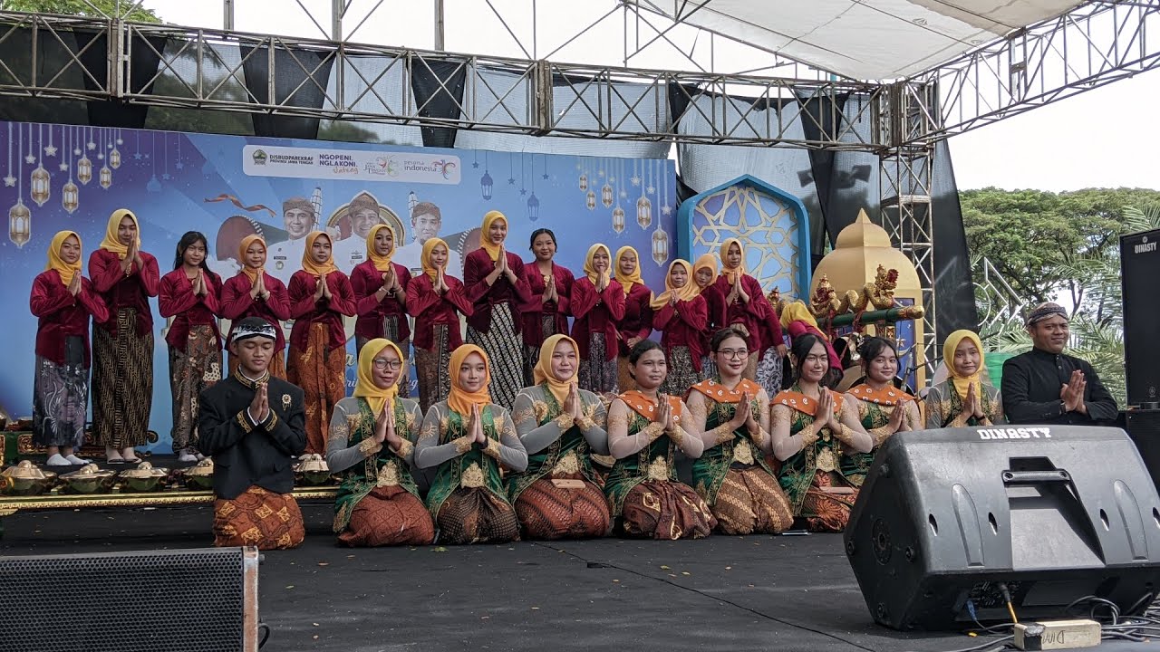 GAMELAN SMA NEGERI 2 KOTA SEMARANG - MASJID AGUNG JAWA TENGAH KOTA SEMARANG 