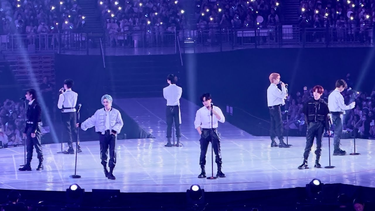 Neverending Story (끝나지 않을 이야기) - Stray Kids Neverending Story (끝나지 않을 이야기) - Stray Kids