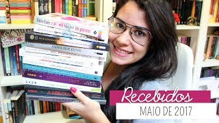 Book Haul • Maio/2017 | Dreeh Leal
Todos os livros recebidos em maio.
• • • • •
C I T A D O S
. Agora e para sempre, Lara Jean: http://compre.vc/v2/1483be786ce
. A Conquista: http://compre.vc/v2/159e3bb6dea
. A Traidora do Trono: http://compre.vc/v2/15915ad2fec
. A Melodia Feroz: http://compre.vc/v2/159415baed2
. Mil Beijos De Garoto: http://compre.vc/v2/1592211193f
. Mil Pedaços de Você: http://compre.vc/v2/159d79a934c
. Dez Mil Céus Sobre Você: http://compre.vc/v2/159aac55f34
. Um Milhão de Mundos Com Você: http://compre.vc/v2/1590e38e8e3
. Onze Leis A Cumprir na Hora de Seduzir: http://compre.vc/v2/1590b53e0ee
. A Profecia Das Sombras: http://compre.vc/v2/159c9eaa605
. Antes Que Eu Vá: http://compre.vc/v2/1593826eaf0
* Comprando pelo link acima você ajuda o canal a crescer cada vez mais*
• • • • •
R E S E N H A S
. Agora e para sempre, Lara Jean, Jenny Han: http://www.maisquelivros.com/2017/05/resenha-agora-e-para-sempre-lara-jean.html
. A Rainha Vermelha, Victoria Aveyard: http://www.maisquelivros.com/2017/05/resenha-rainha-vermelha-victoria-aveyard.html
. Coroa Cruel, Victoria Aveyard: http://www.maisquelivros.com/2017/05/resenha-coroa-cruel-victoria-aveyard.html
. Espada de Vidro, Victoria Aveyard: http://www.maisquelivros.com/2017/06/resenha-espada-de-vidro-victoria-aveyard.html
• • • • •
A C O M P A N H E
• Pessoal.
Blog: http://curtindoavidaadois.blogspot.com.br/
• Literário.
Blog: http://www.maisquelivros.com/
Fanpage: https://www.facebook.com/maisqueelivros
Instagram: http://instagram.com/blogmaisquelivros
Twitter: https://twitter.com/bmaisquelivros
Skoob: http://www.skoob.com.br/usuario/714415 Book Haul • Maio/2017 | Dreeh Leal