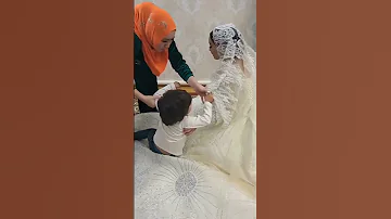 شوف ابن العروس شلون يبجس ميريد امة تزوج وتعوفة يم ابوها 