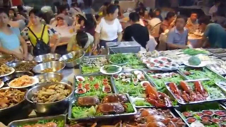 中國 山東省 青島中心部の夜の海鮮屋台市場（China  Shangdong Qingdao　Sea Market at night） - 天天要聞