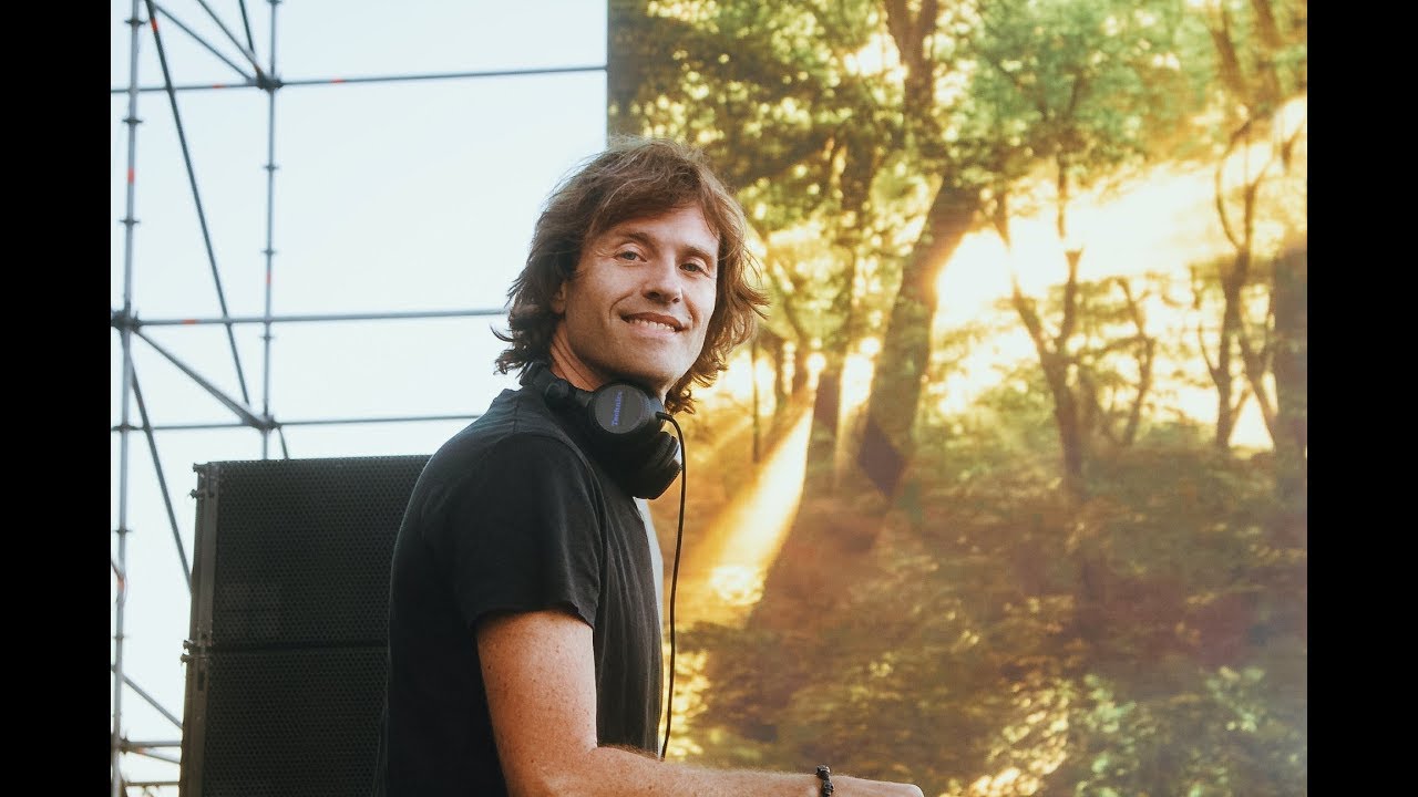 Hernan Cattaneo - Resident 365 (5, May 2018)