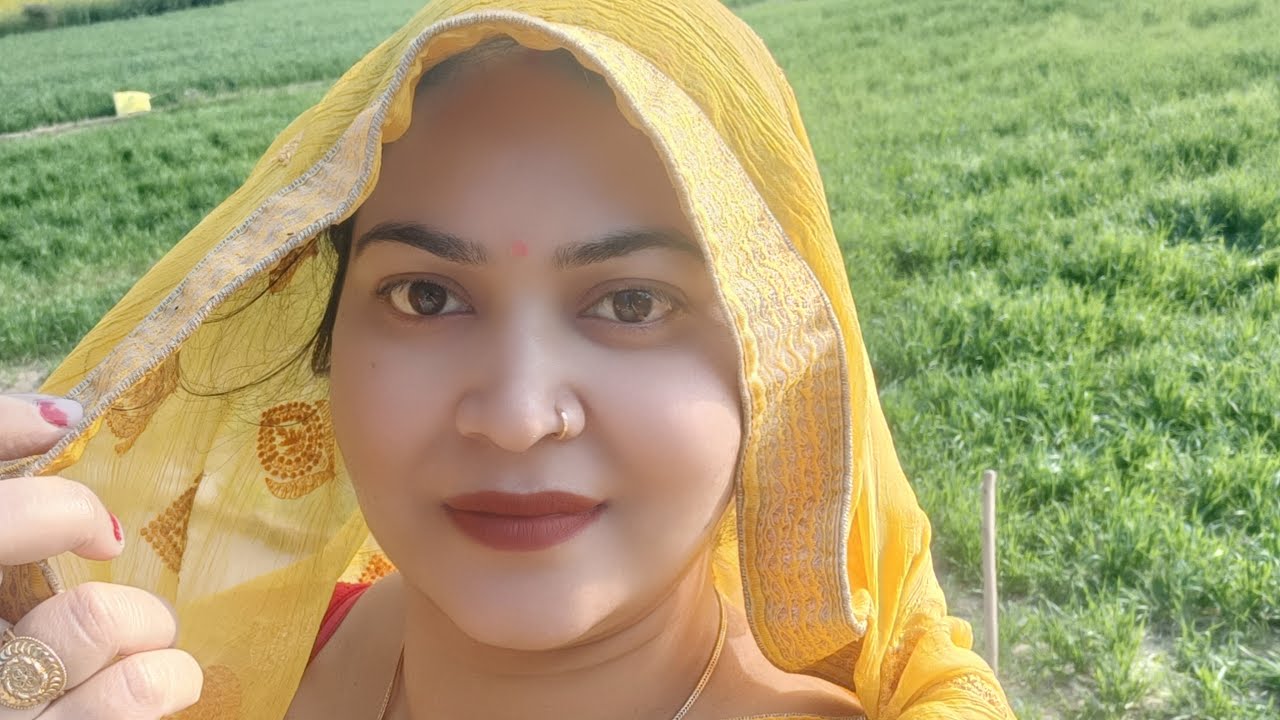 सबको पसंद आने का ठेका नहीं ले रखा है मैंने, जो नफरत करता हैशौक से करें। शुभ रात्रि जयश्री कृष्णा 🙏🌌✨