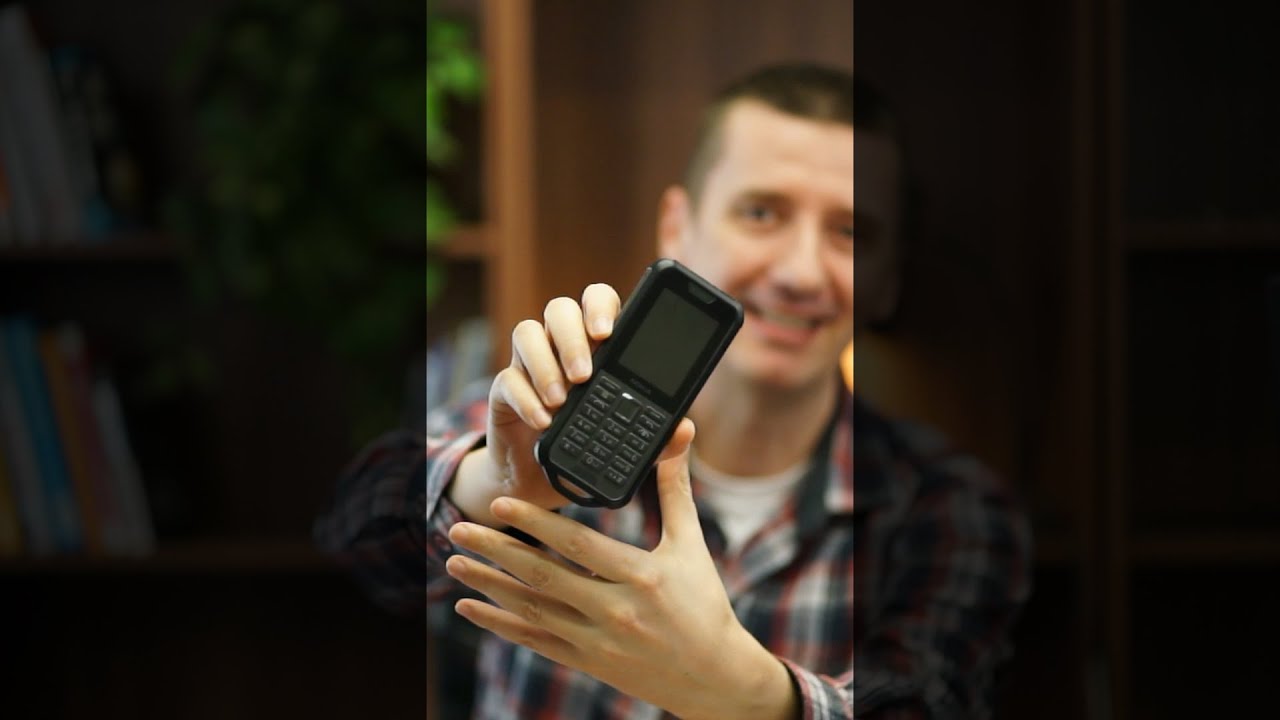 Watch what happen when I set an alarm on my phone 