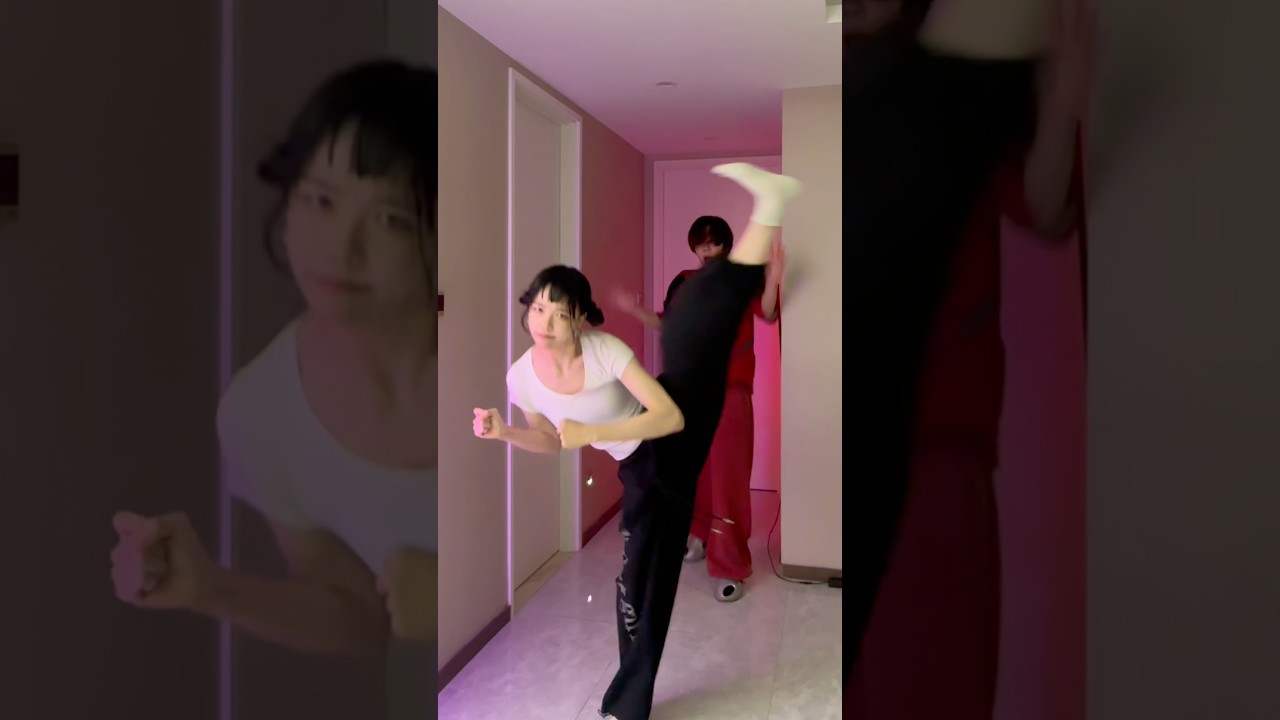 Kung Fu Zoey？！🫢#kpopdemonhunters #zoey #cosplay