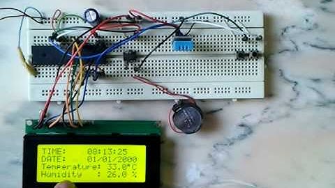 PIC16F877A + 2004 LCD + DS1307 RTC + DHT11 Sensor