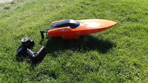 Proboat Stealthwake 2s/3s Li-Po TEST And Flips!