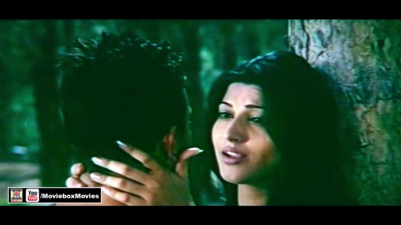 BHEEGAY BHEEGAY MAUSAM MAIN PYAR KAISE HOTA HAI - SANA - PAKISTANI FILM BAGHAWAT