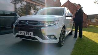 HOW TO USE THE SMARTPHONE APP - OUTLANDER PHEV screenshot 5