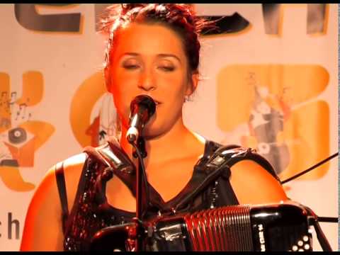 Йоанна - Двойно връщам ти / Yoanna - Dvoino vrashtam ti [Official 4K Video]